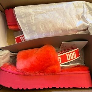 NTW size 9 Ugg disco slides